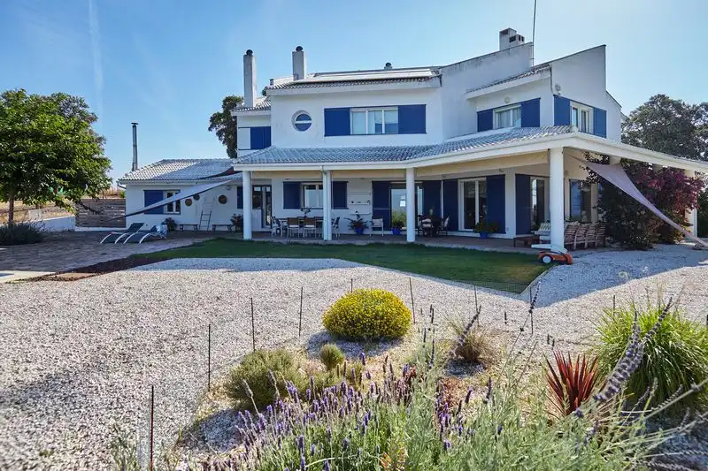 Vista exterior de Casa o chalet en venta en La Carolina con Aire acondicionado, Calefacción y Jardín privado