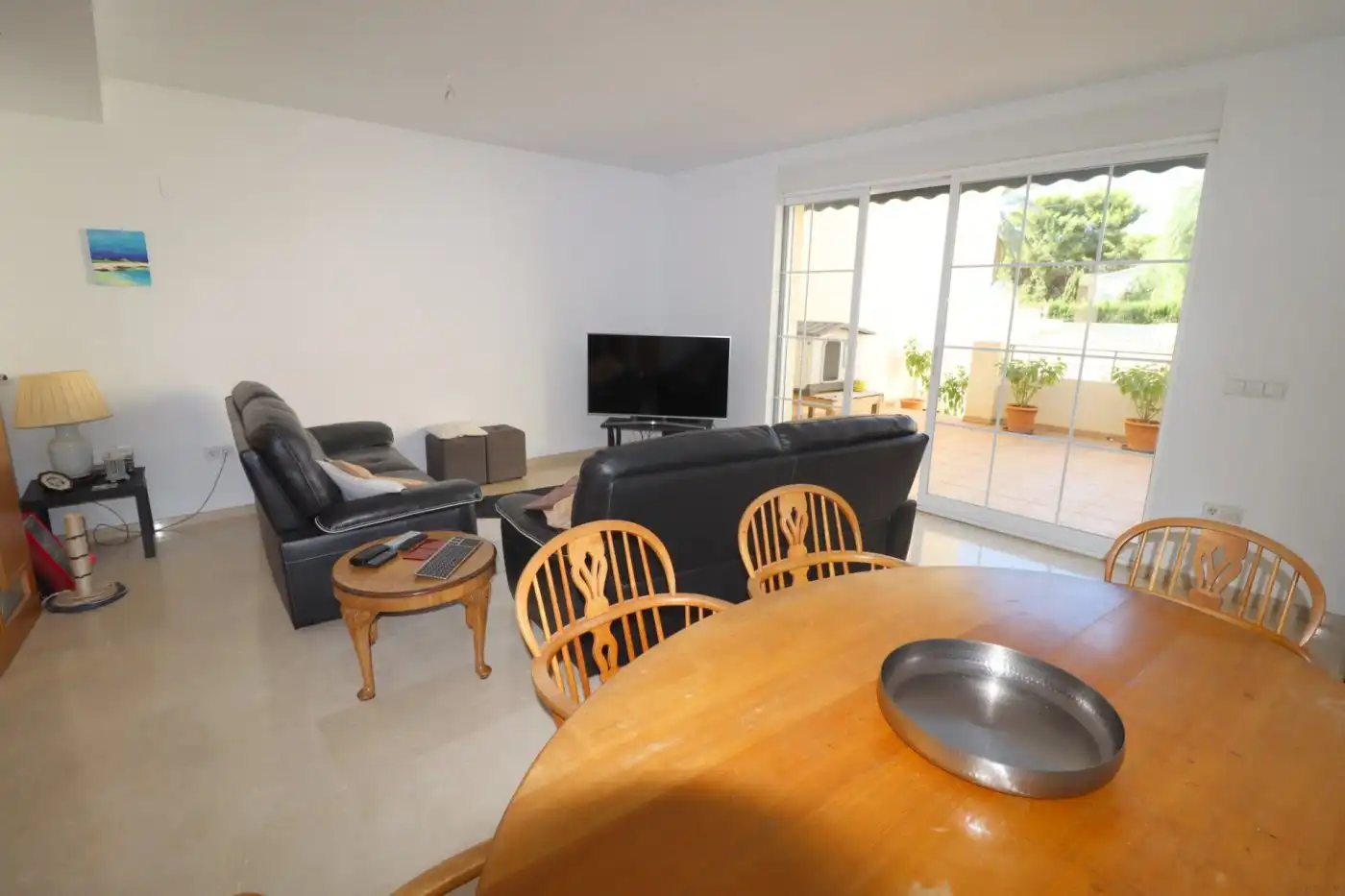 Sala de estar de Casa adosada en venta en Rocafort con Aire acondicionado, Calefacción y Jardín privado