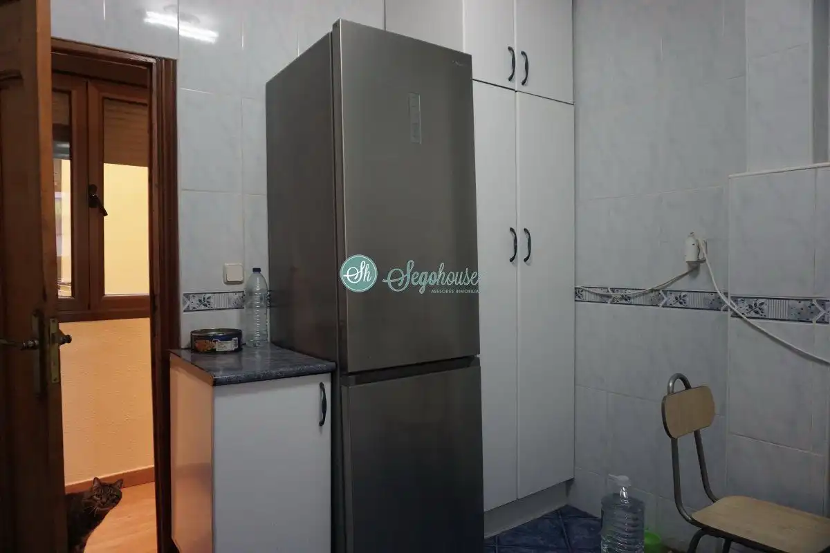 Cocina de Piso en venta en Segovia con Calefacción, Parquet y Terraza