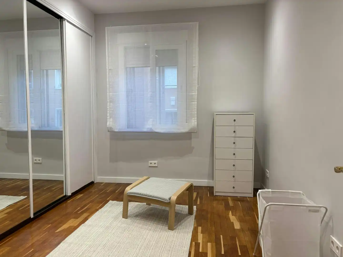 Bedroom of Flat for rent in Madrid  with Heating, Furnished and Washing machine