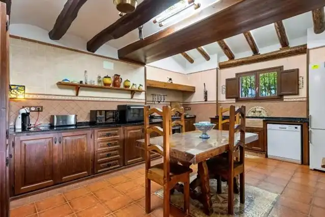Cocina de Finca rústica en venta en Querol con Calefacción, Jardín privado y Terraza