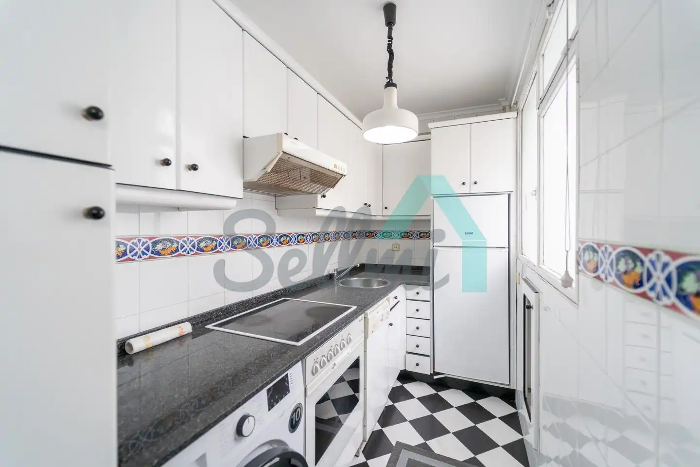 Cocina de Ático de alquiler en Oviedo  con Calefacción y Terraza