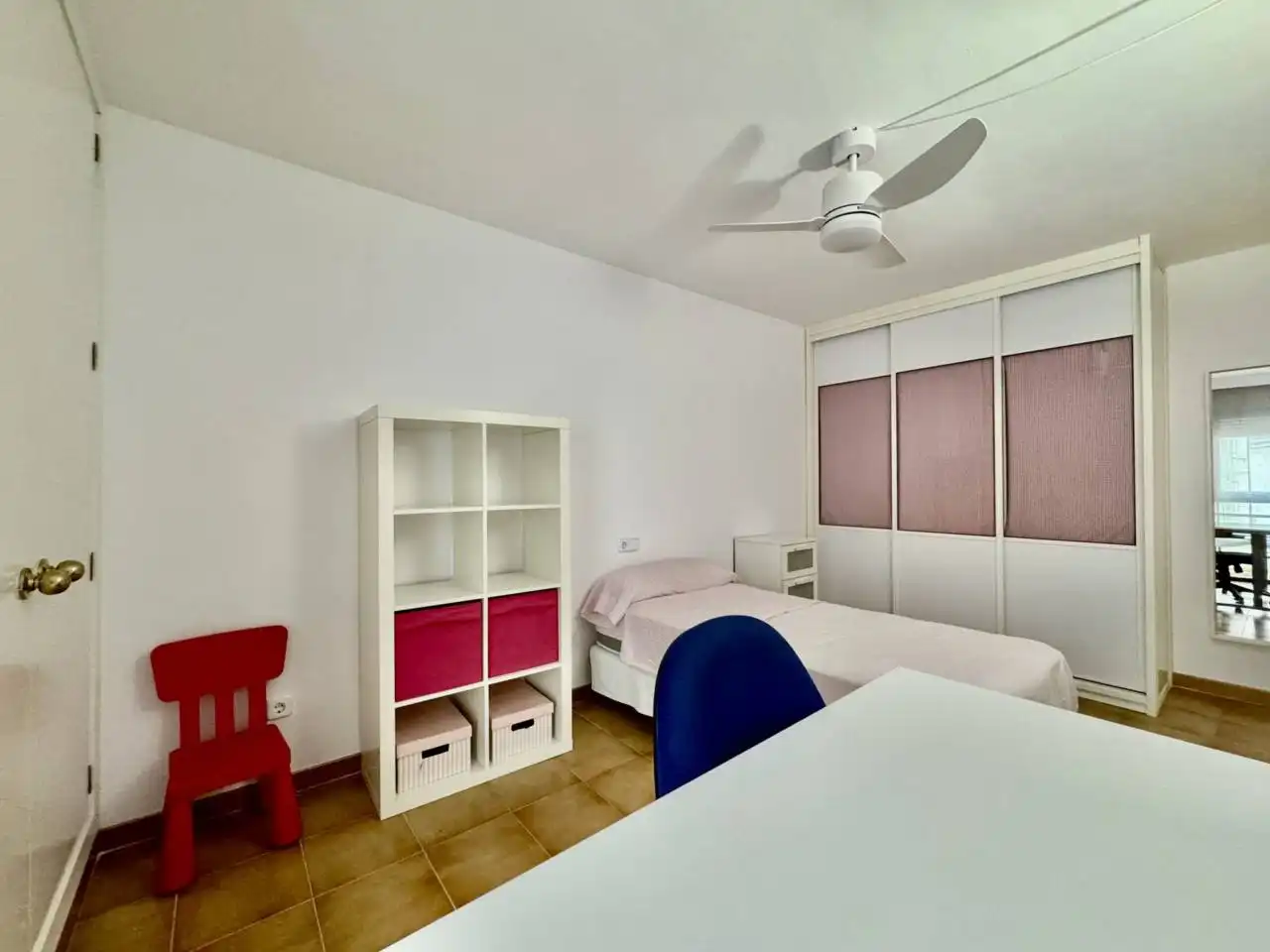 Habitación de Piso de alquiler en  Palma de Mallorca con Aire acondicionado, Calefacción y Terraza