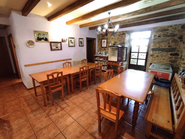 Edificio en Venta en Calle BUENOS AIRES-TA en Luyego