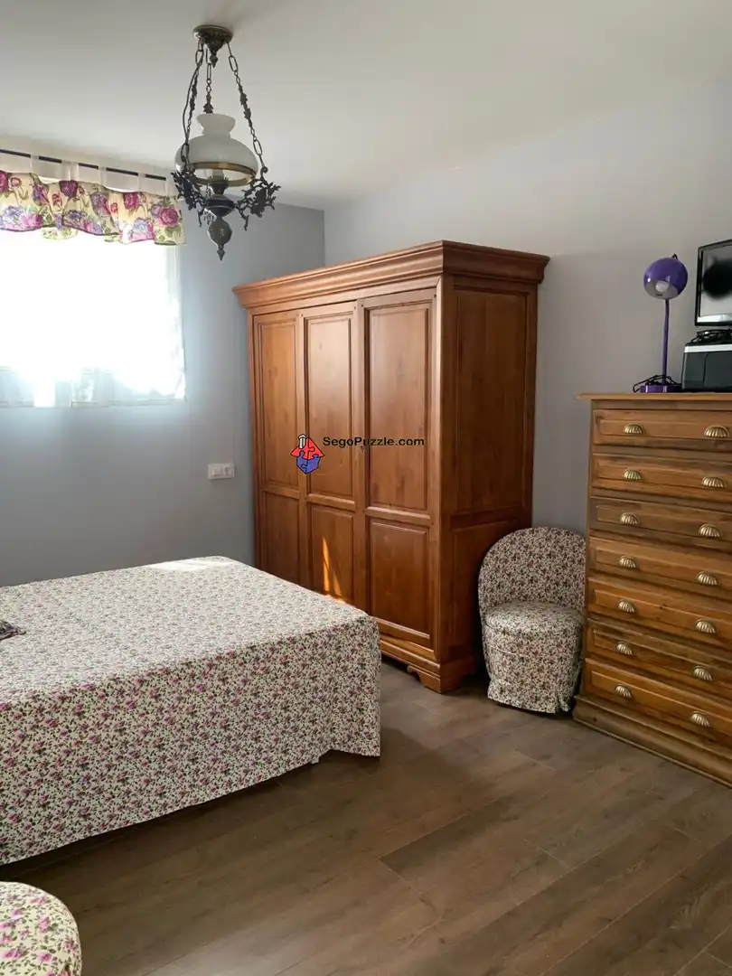 Habitación de Casa o chalet de alquiler en Segovia con Calefacción, Terraza y Amueblado