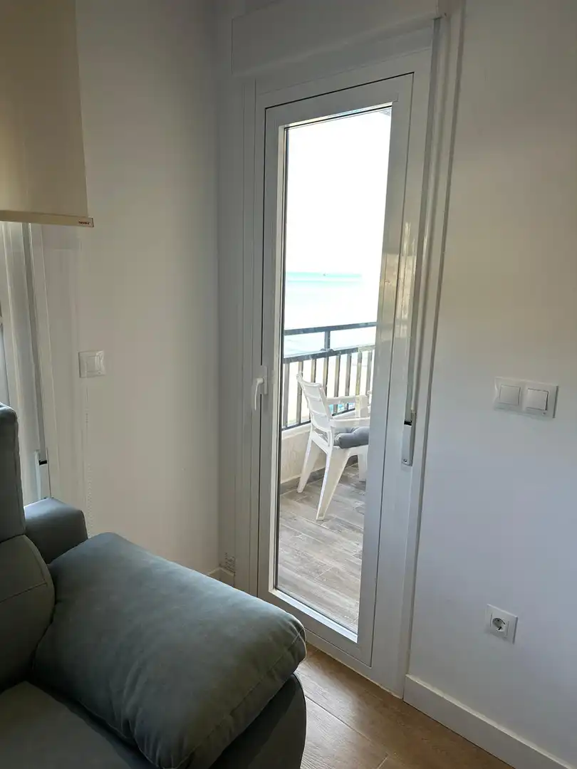 Appartement compact avec terrasse à louer à Paseo Marítimo Rey de España, imagen 9