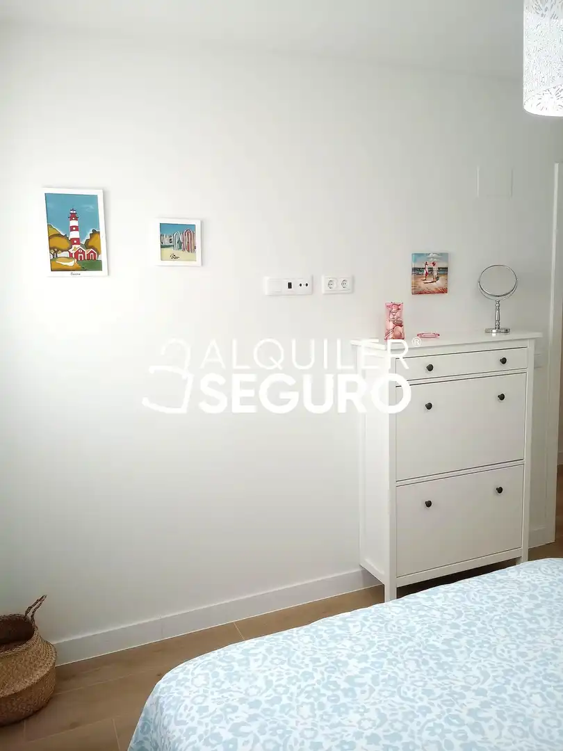 Bedroom of Flat for rent in Valladolid  with Heating, Terrace and Swimming Pool
