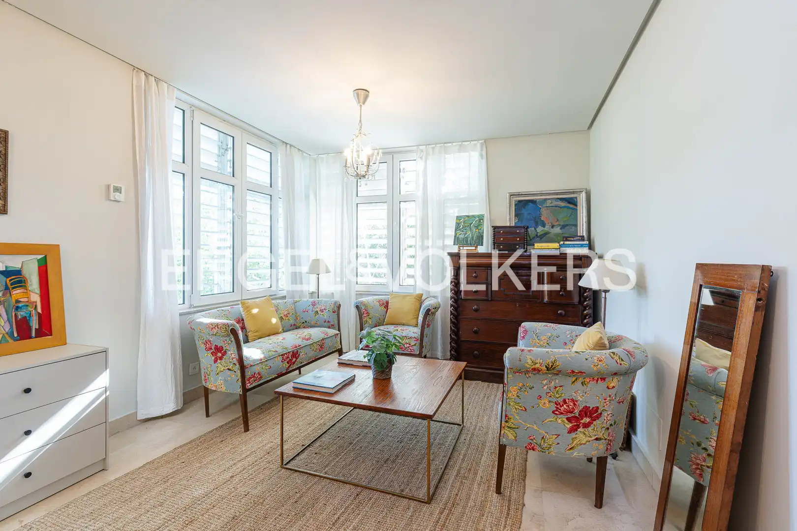 Sala de estar de Casa o chalet en venta en Pozuelo de Alarcón con Aire acondicionado, Calefacción y Jardín privado