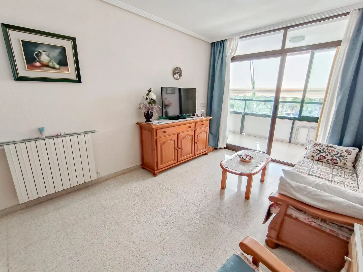 Sala d'estar de Apartament en venda en Benidorm amb Calefacció, Moblat i Piscina comunitària