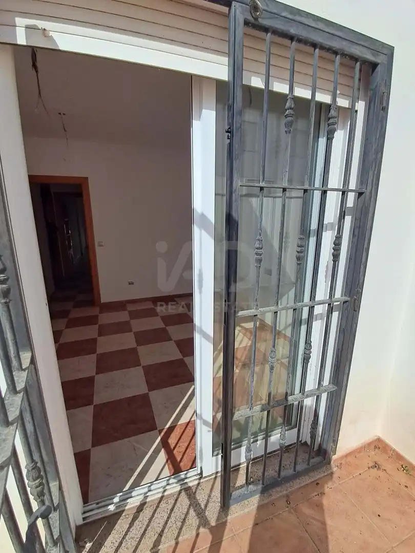 Wohnung zum Verkauf in Lorca mit Terrasse