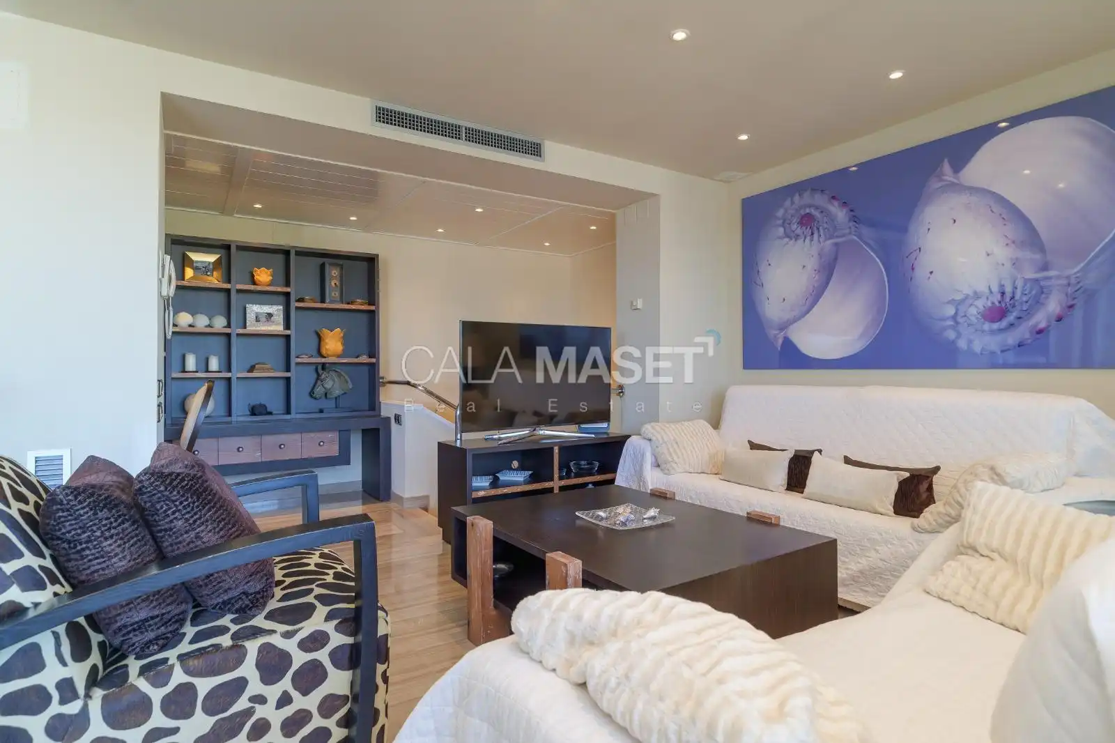 Sala d'estar de Dúplex en venda en Castell d'Aro, Platja d'Aro i s'Agaró amb Calefacció, Jardí privat i Piscina