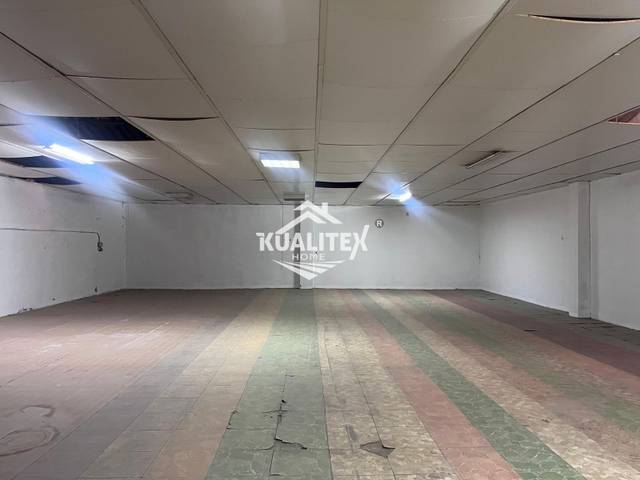 Nave industrial en Alquiler en Distrito Zeta - Recinto Ferial Cortijo de Torres