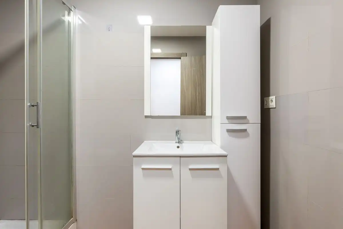 Bathroom of Flat for sale in Xirivella  with Air Conditioner and Heating