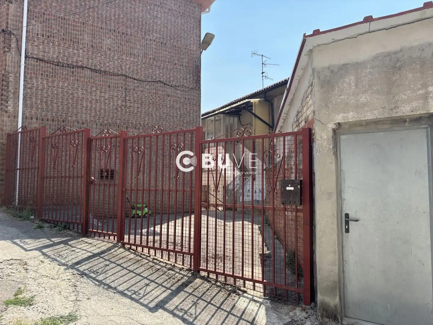 Parking of Flat for sale in Guardo  with Heating, Storage room and Furnished