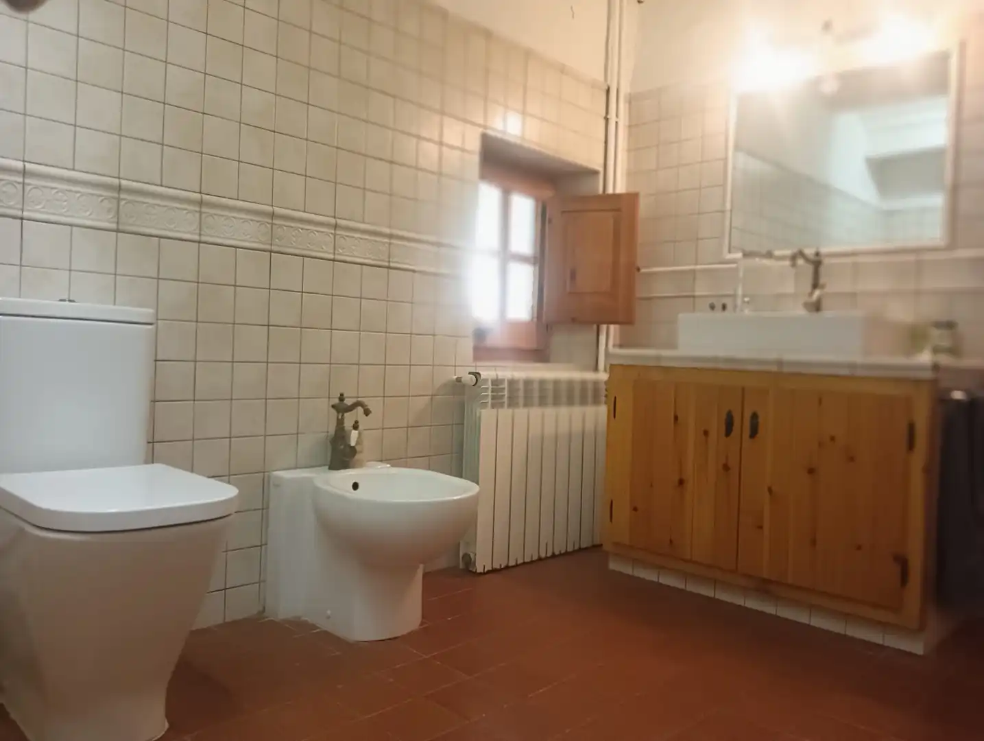 Baño de Finca rústica en venta en Vallgorguina con Calefacción, Jardín privado y Horno