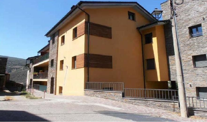 Exterior view of Garage for sale in Ribera d'Urgellet