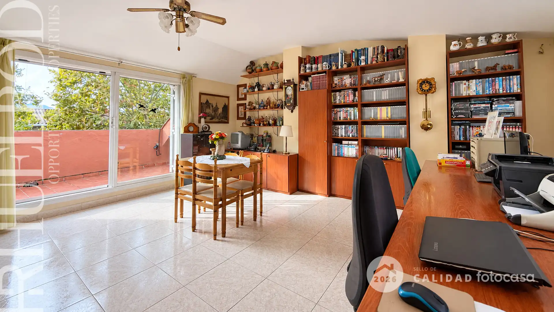 Comedor de Casa adosada en venta en Cerdanyola del Vallès con Aire acondicionado, Calefacción y Jardín privado