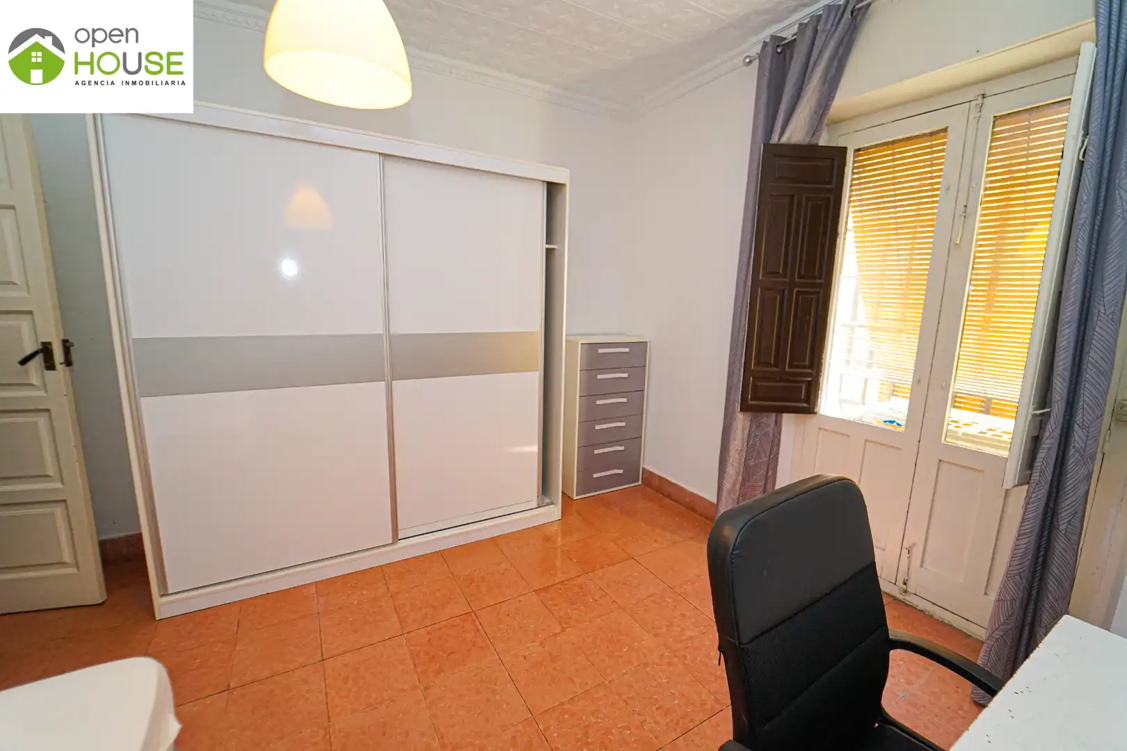 Bedroom of Flat for rent in Granada  with Furnished, Washing machine and Microwave