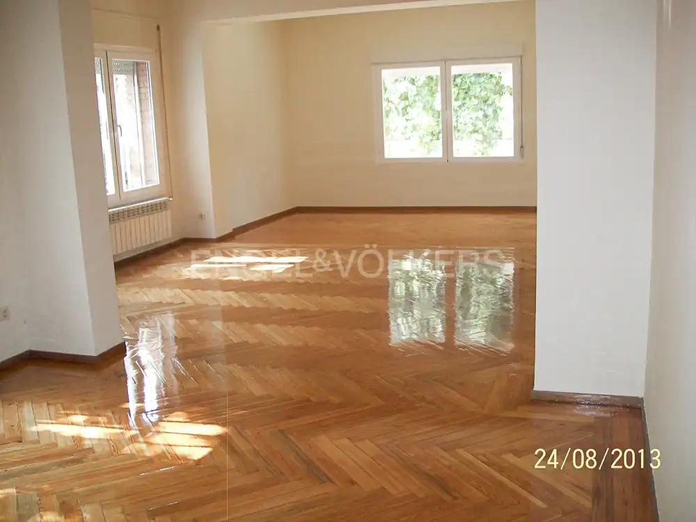 Living room of Houses for rent in Madrid  with Air Conditioner, Heating and Private garden