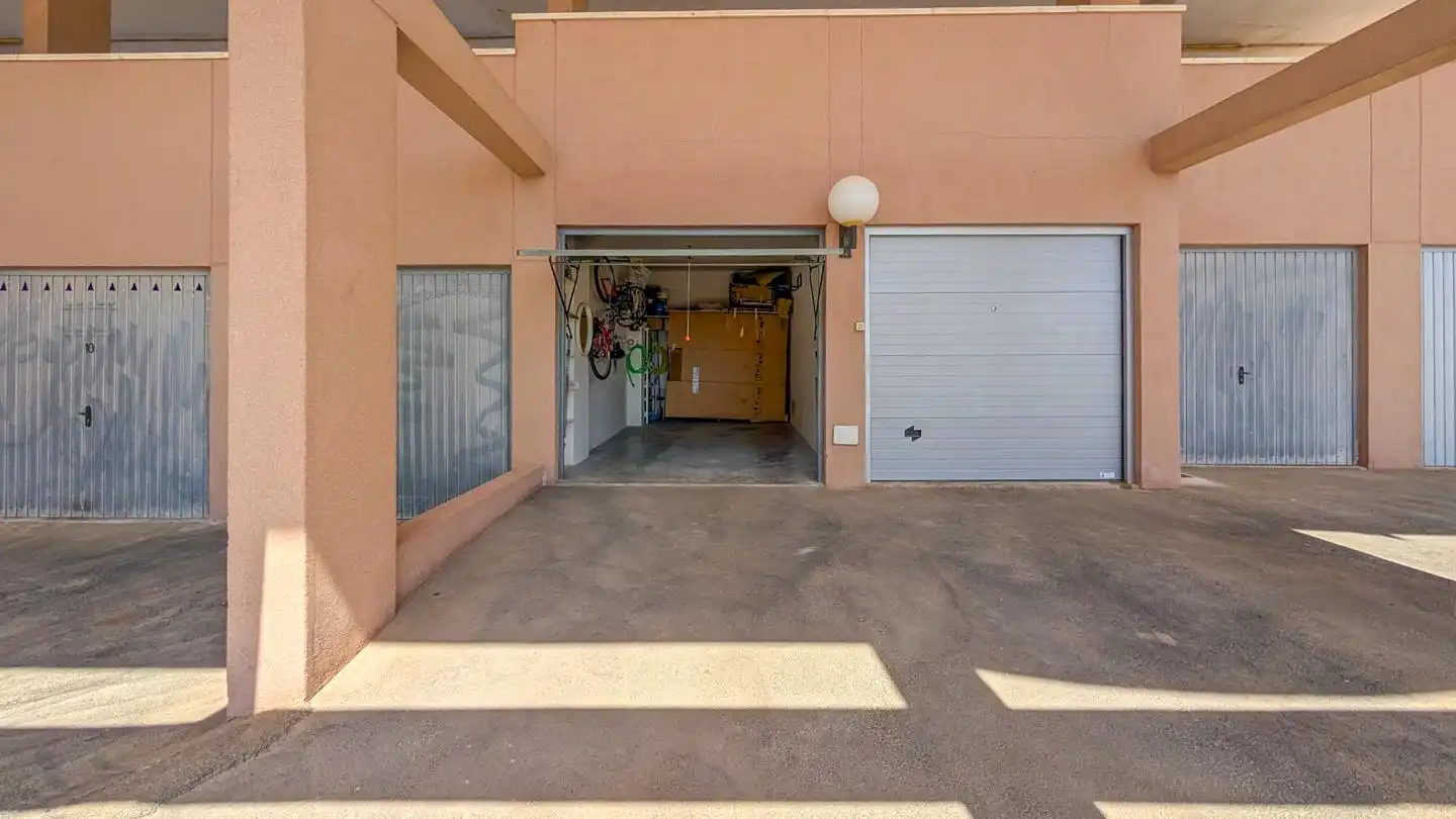 Parking de Casa adosada en venta en Santa Pola con Terraza, Piscina y Amueblado