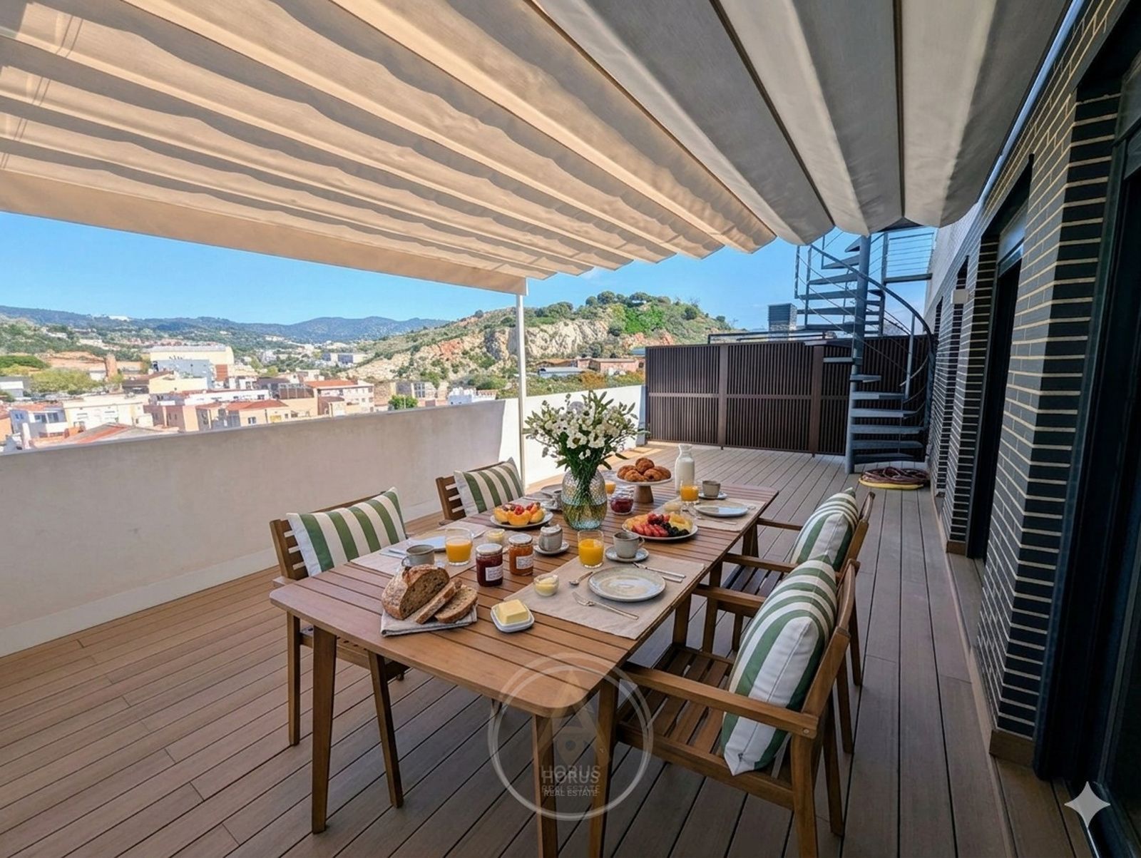 Terraza de Ático en venta en Montgat con Aire acondicionado, Terraza y Piscina