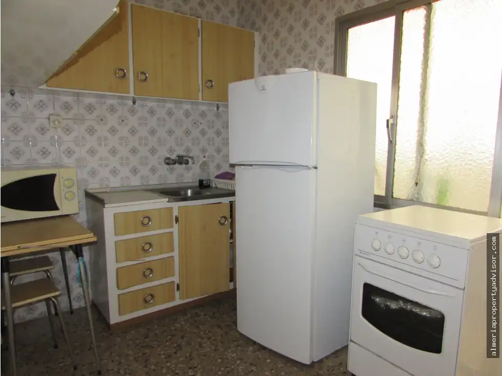 Cuina de Pis en venda en Almería amb Moblat
