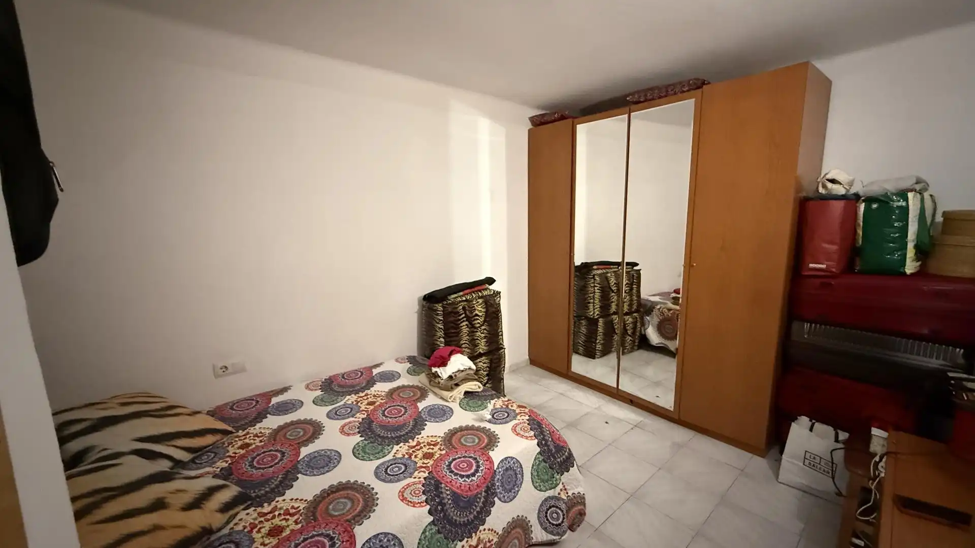 Schlafzimmer von Gebäude zum Verkauf in Esplugues de Llobregat