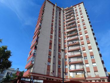 Pis amb balcó en venda a Can Feu - Gràcia