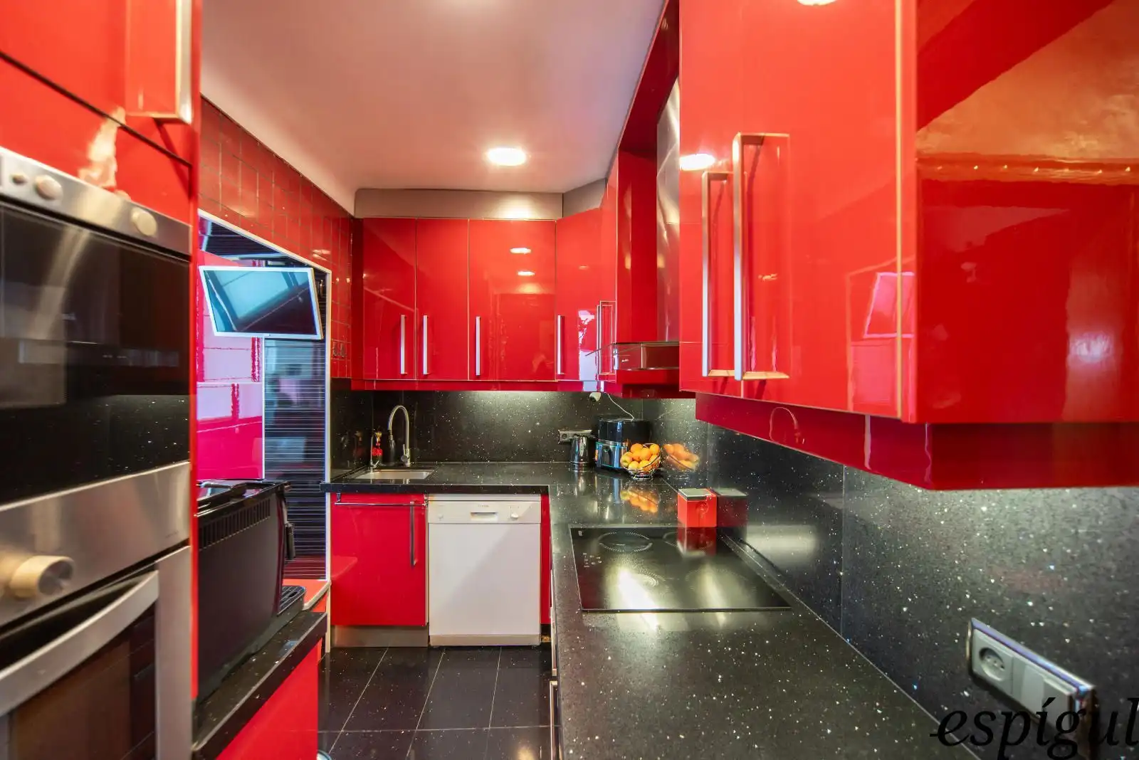 Flat for sale in Corunya, Sant Narcís