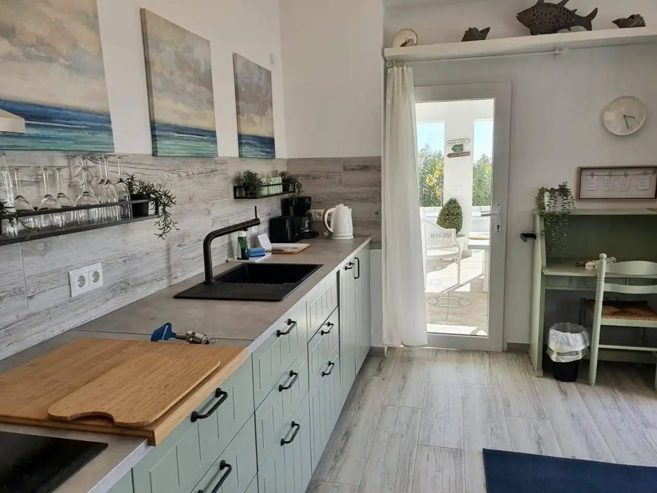 Cuina de Casa o xalet en venda en Vélez-Málaga amb Aire condicionat, Jardí privat i Terrassa