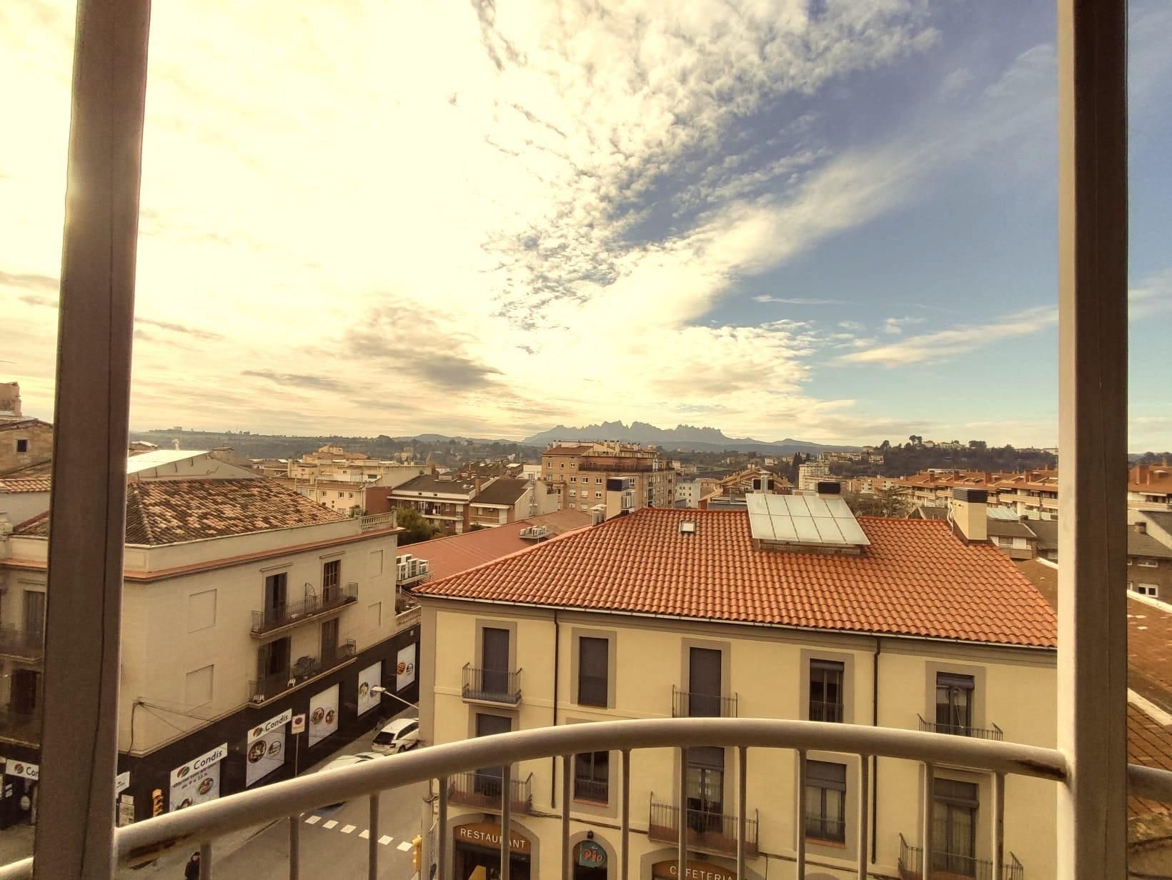 Vista exterior de Piso en venta en Manresa con Aire acondicionado, Calefacción y Terraza