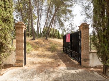 Terreny residencial en venda a Calle Poetas Populares 1