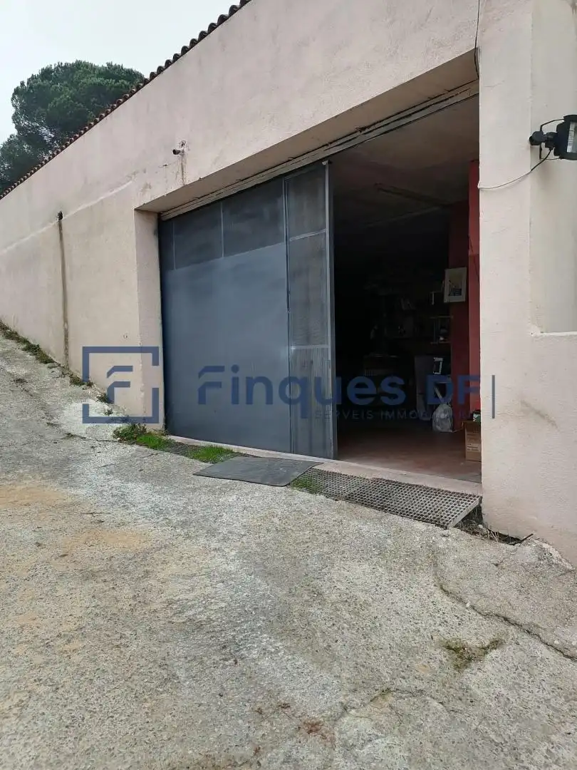 Detached house with garden for sale in Montbarbat, imagen 3
