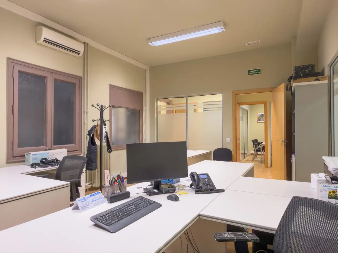 Office for rent in Barcelona  with Air Conditioner, Heating and Internet
