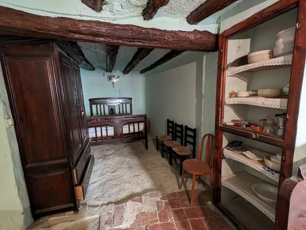 Houses for sale in Lledó  with Furnished