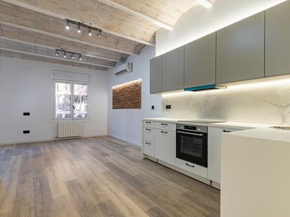 Kitchen of Flat for sale in  Barcelona Capital  with Air Conditioner, Heating and Parquet flooring