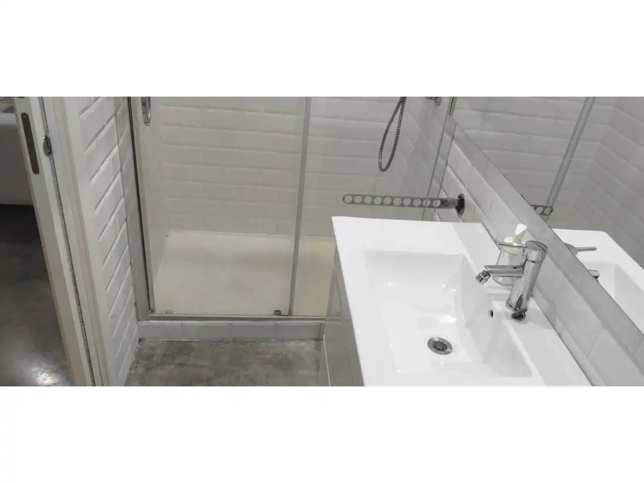 Badezimmer von Loft zur Miete in Valencia mit Klimaanlage und Möbliert