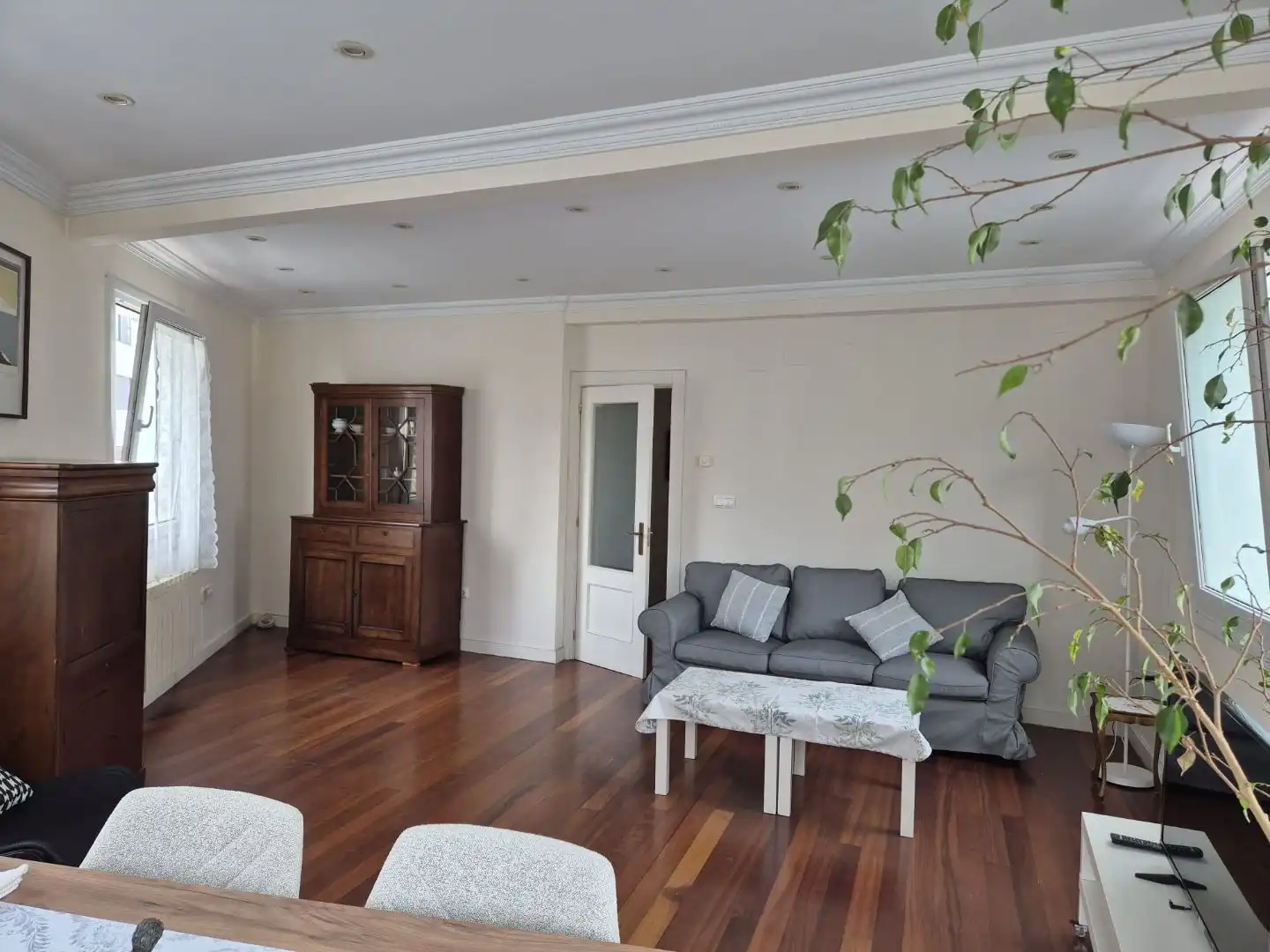 Living room of Flat for rent in Santander  with Heating, Parquet flooring and Furnished