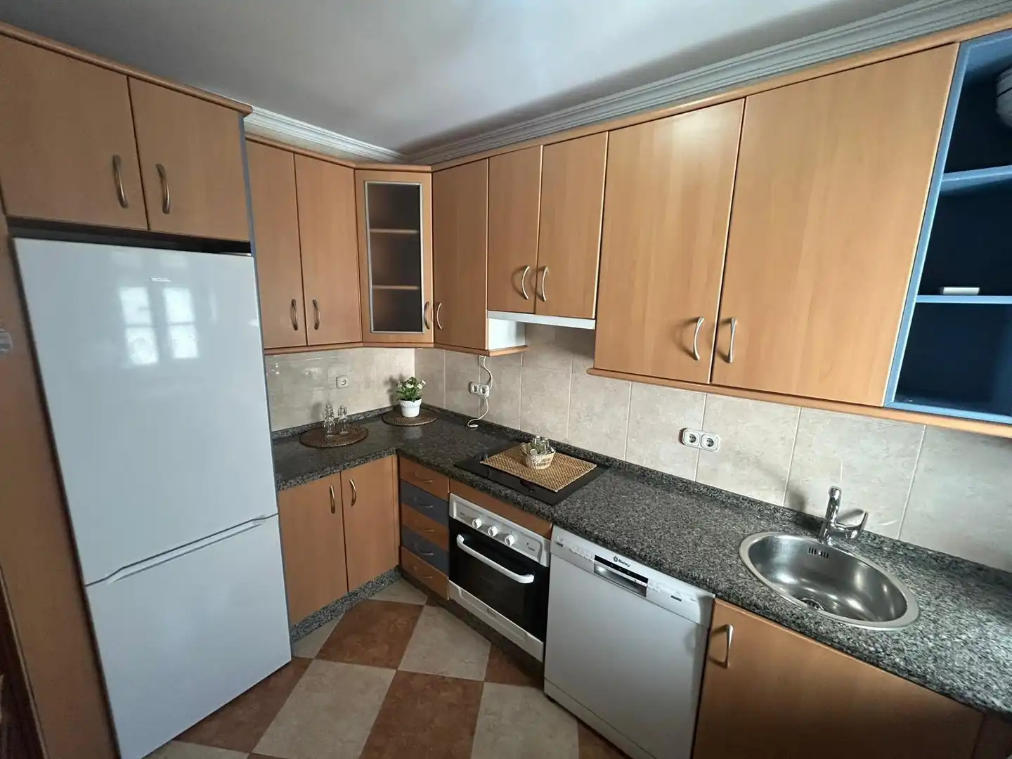 Cocina de Piso en venta en Antequera con Aire acondicionado, Calefacción y Trastero