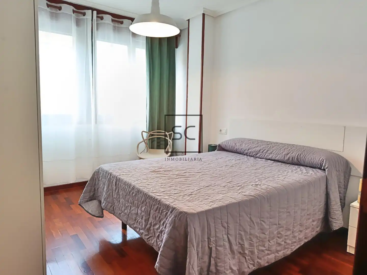 Habitación de Apartamento en venta en Ferrol con Trastero y Amueblado