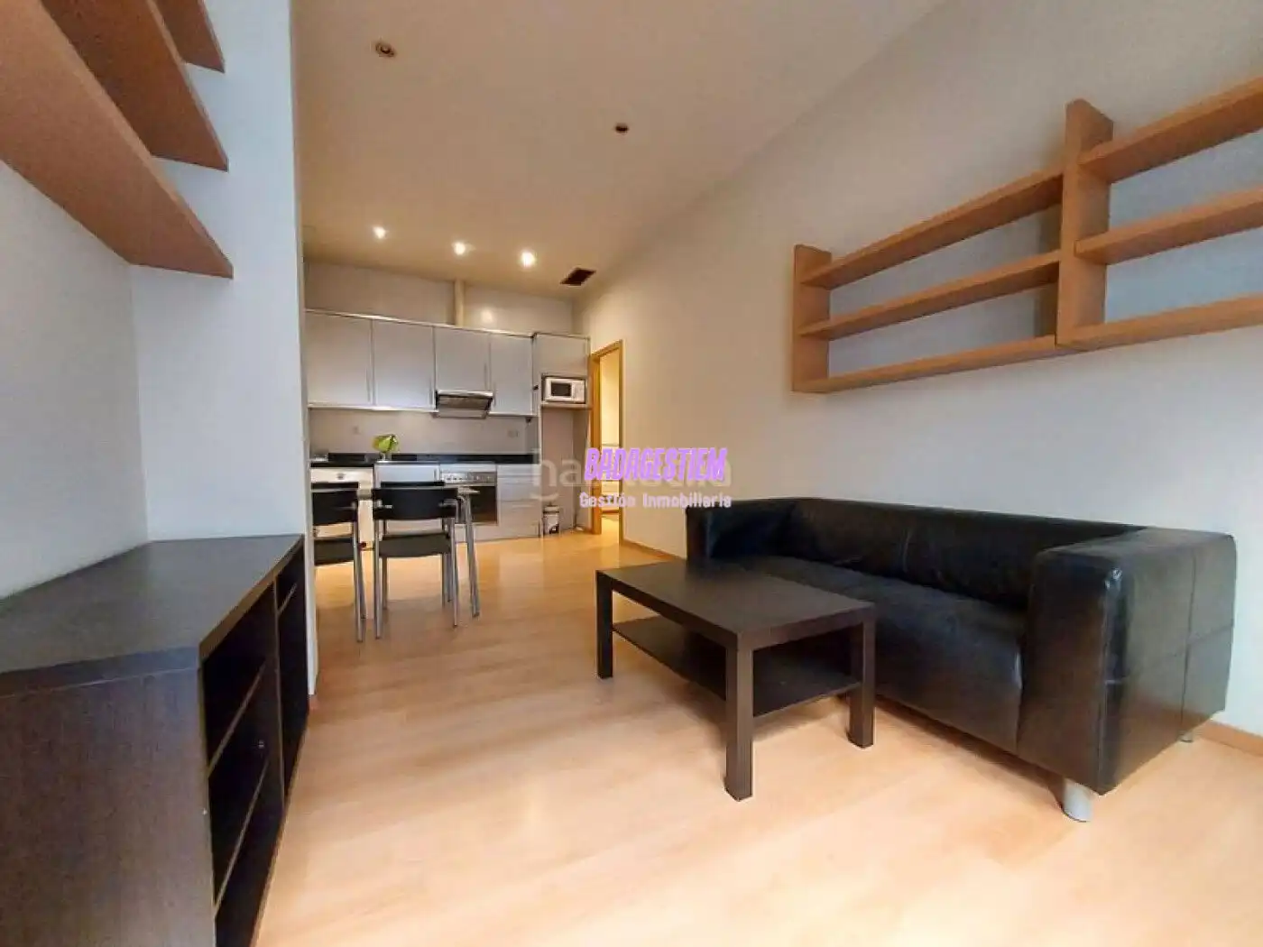 Sala de estar de Estudio de alquiler en Badalona con Parquet y Amueblado