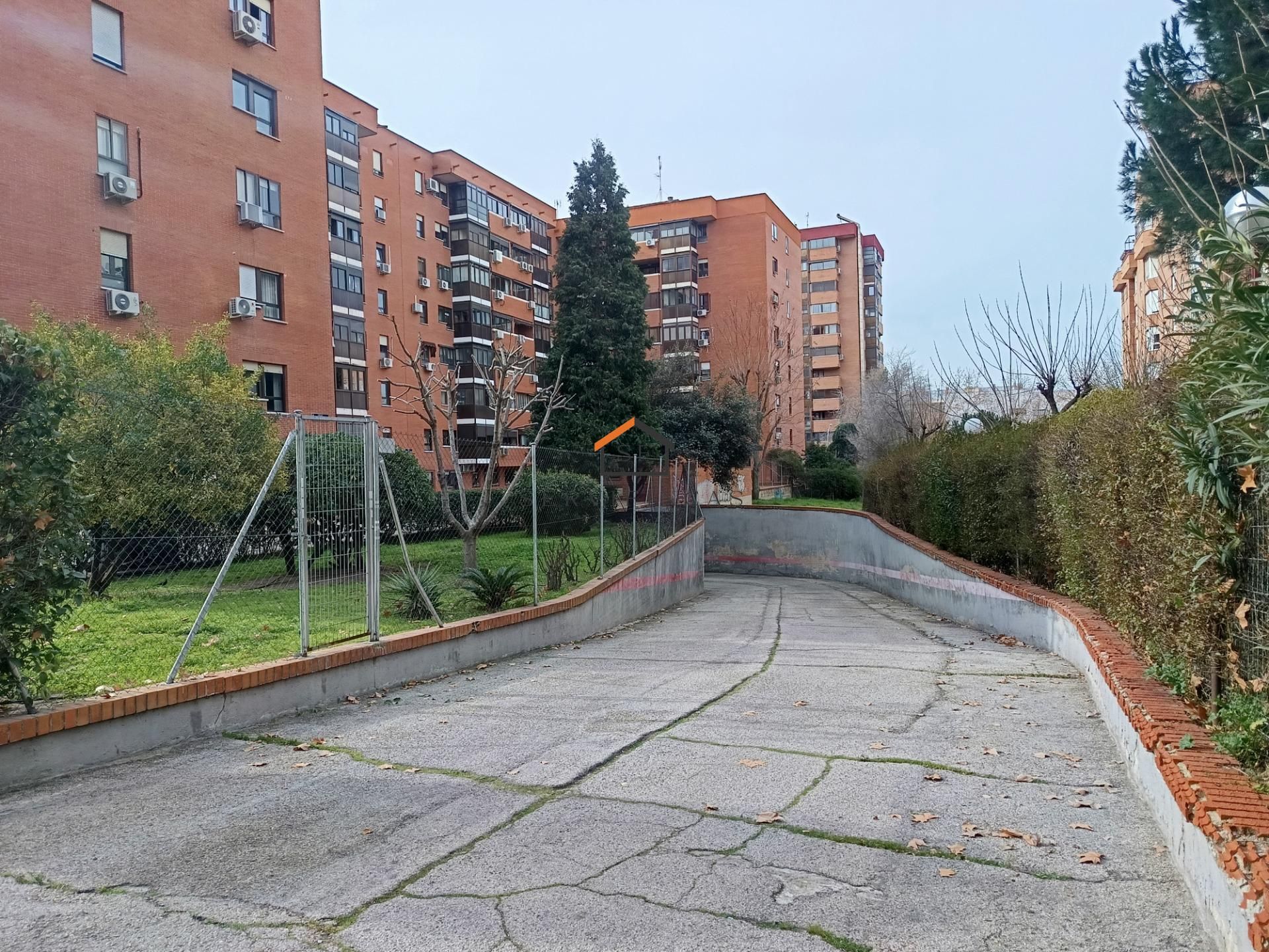 Vista exterior de Garatge en venda en  Madrid Capital