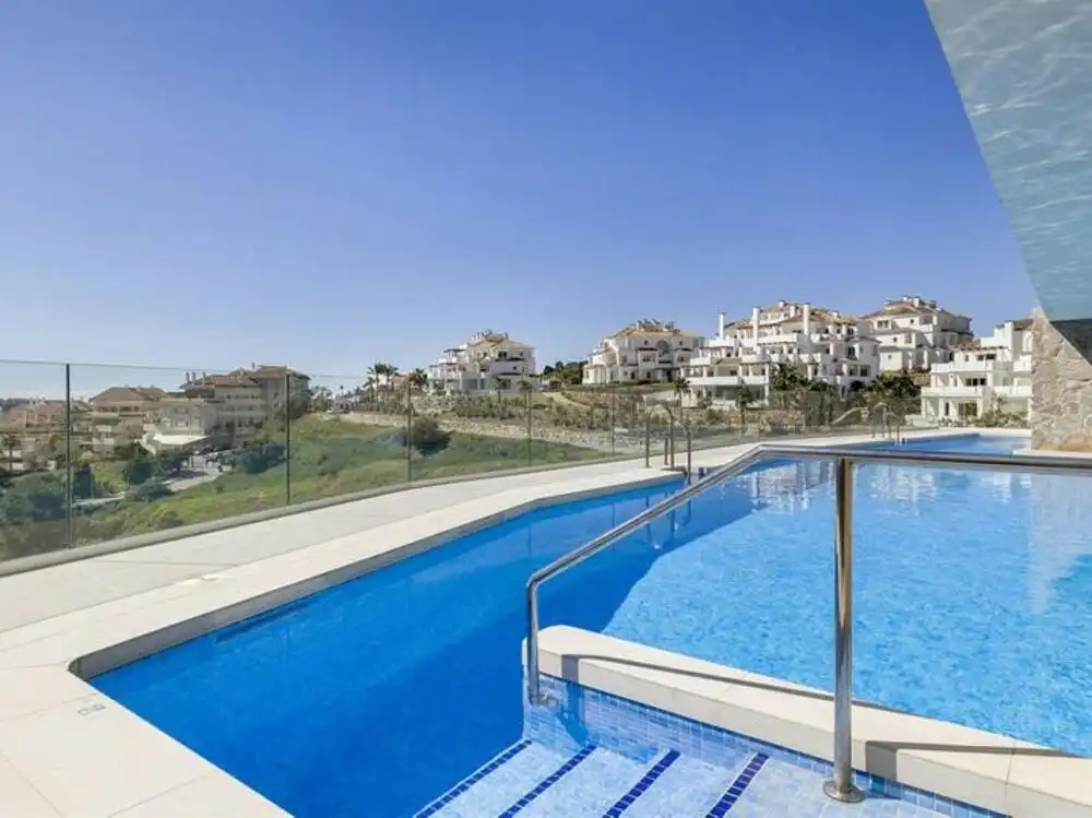 Penthouse with pool for sale in Nueva Andalucía, imagen 28