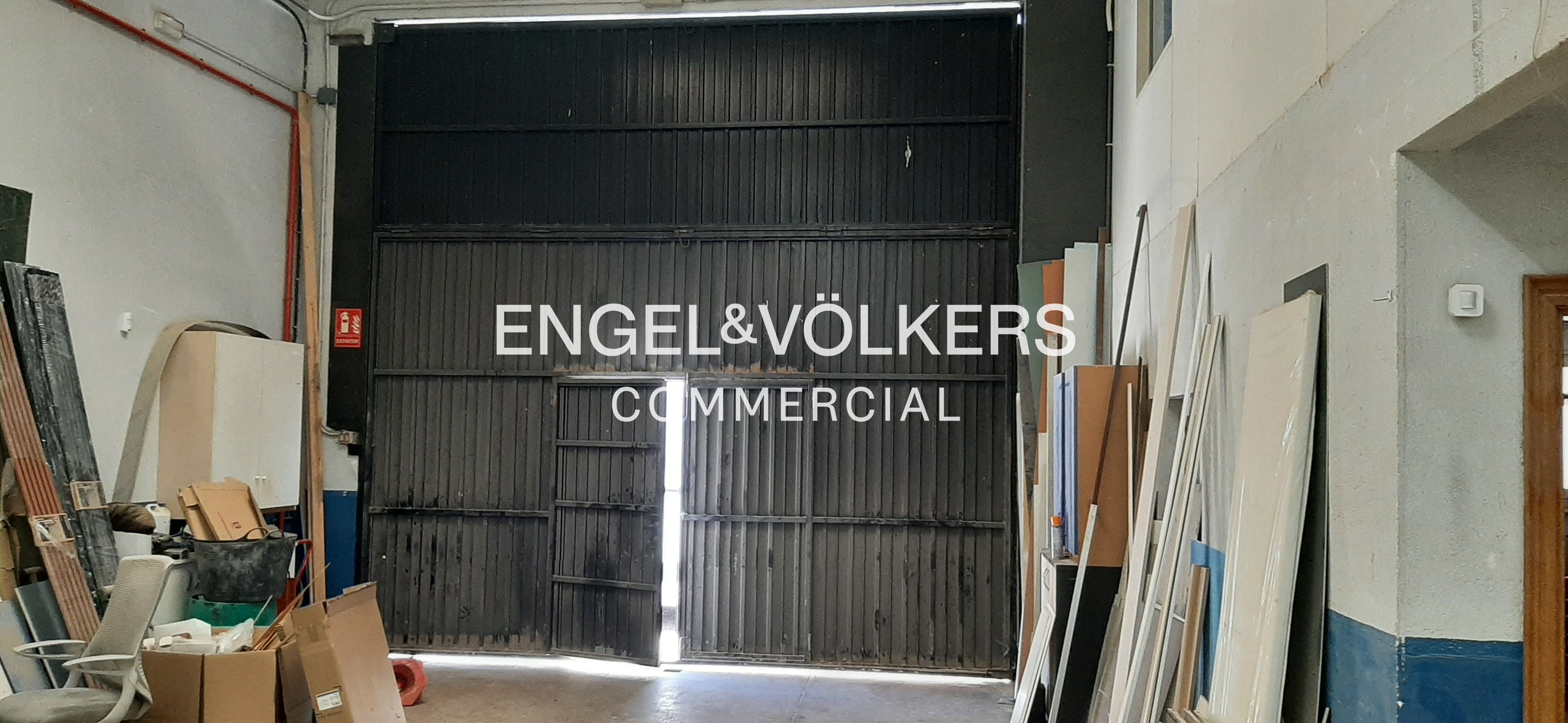 Nave industrial en venta en Sabadell