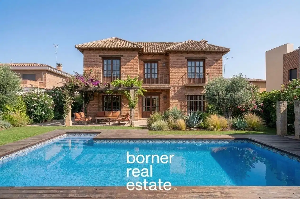 Vista exterior de Casa o chalet en venta en Sant Cugat del Vallès con Calefacción, Jardín privado y Terraza