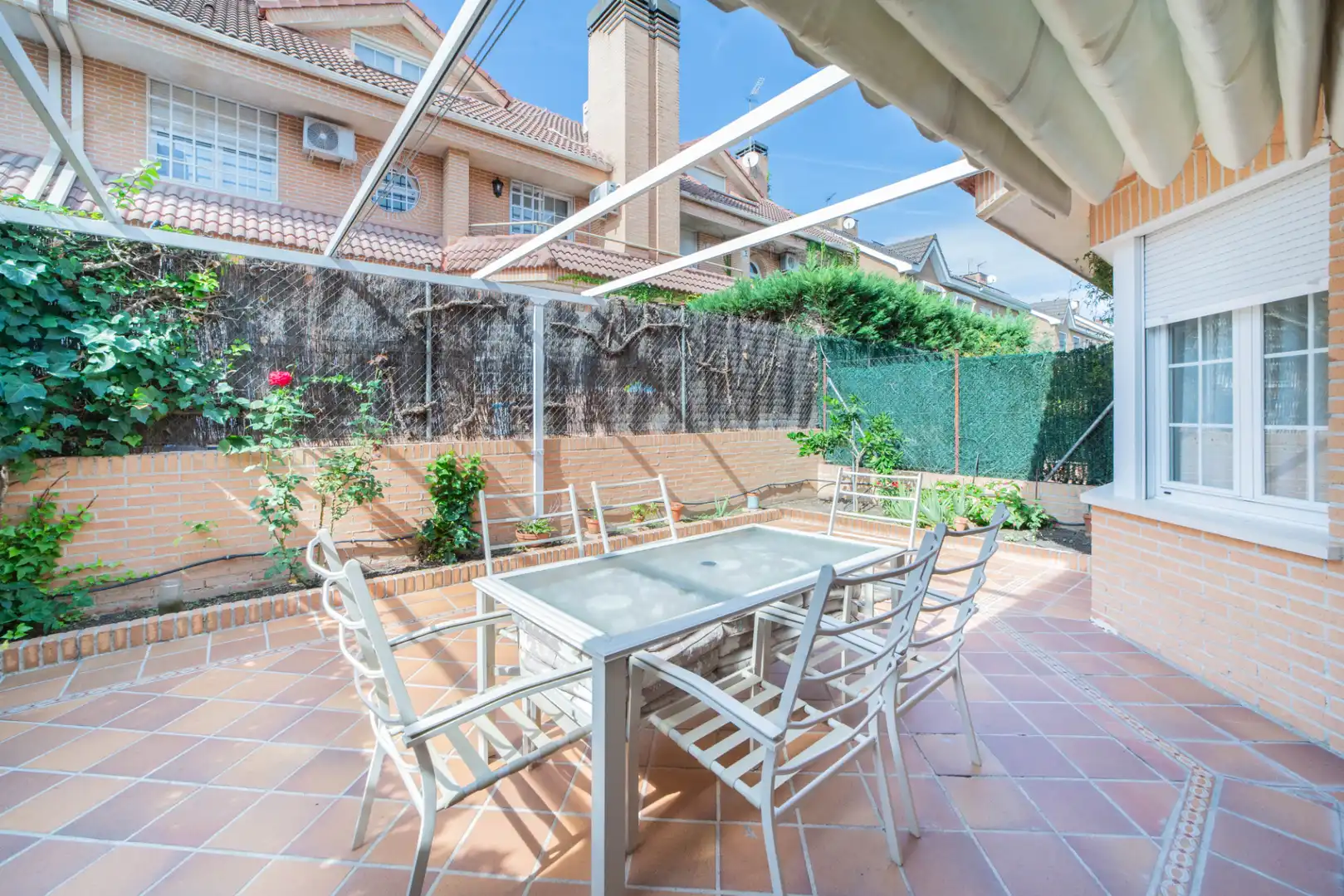 Reihenhaus mit Terrasse zum Verkauf in Calle del Pavo Real, imagen 3