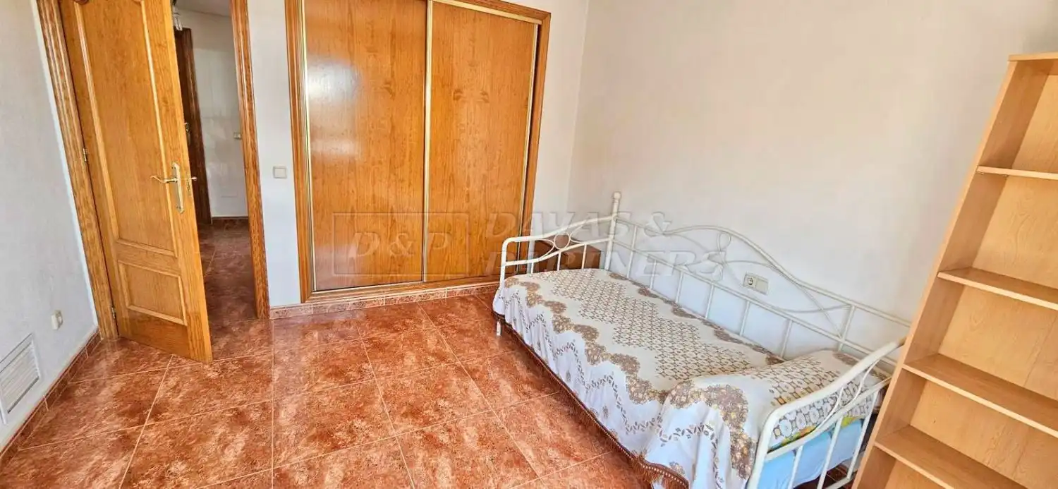 Dormitori de Casa adosada en venda en Orihuela amb Terrassa