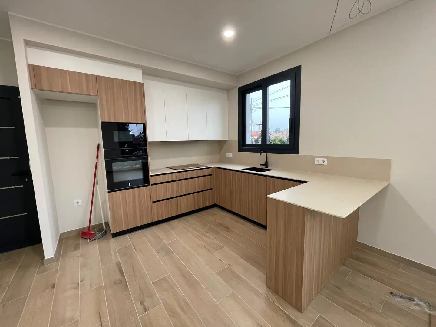Cocina de Casa o chalet en venta en Sant Esteve Sesrovires con Aire acondicionado, Calefacción y Jardín privado