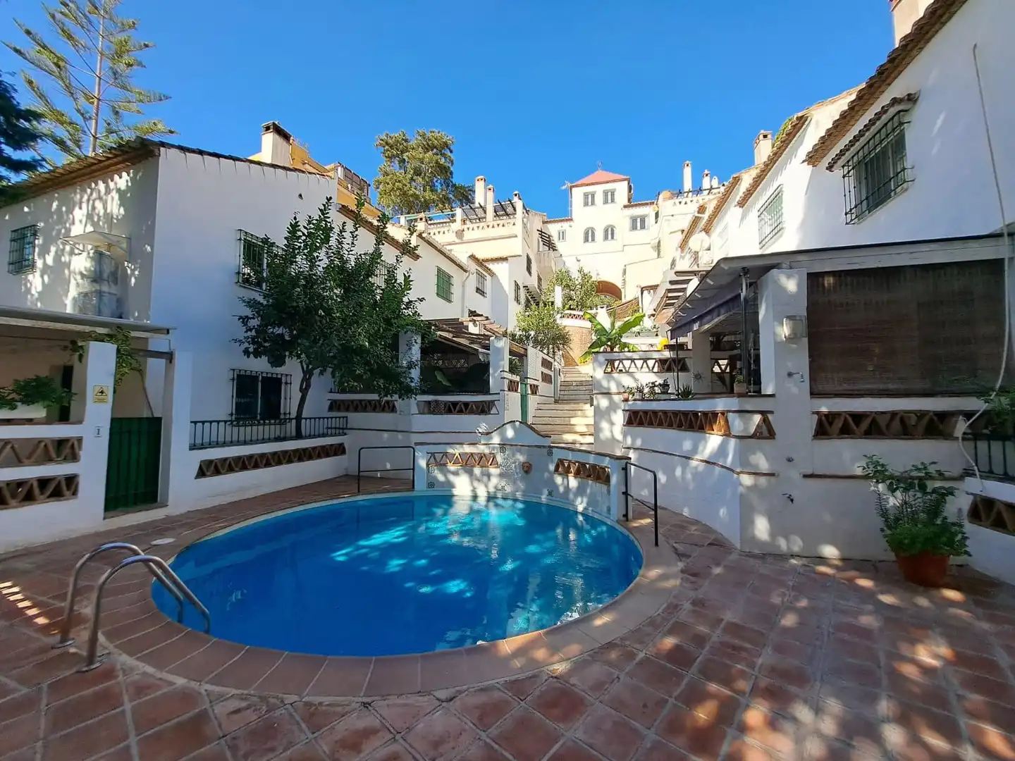 Vista exterior de Casa adosada en venta en Torremolinos con Aire acondicionado, Terraza y Trastero