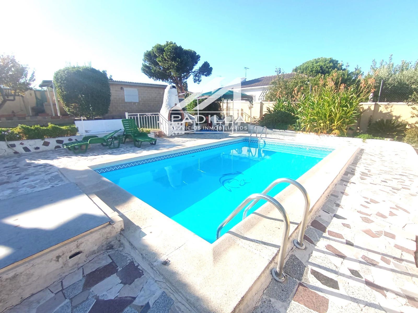 Piscina de Casa o xalet en venda en Méntrida amb Aire condicionat, Calefacció i Terrassa